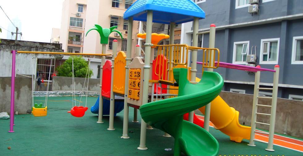 幼儿园滑滑梯有哪些错误的玩法?